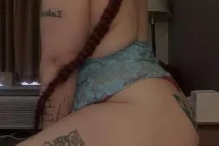 Phat ass witha beautiful face.. hot and tight italian pxxxx.. - Image 6