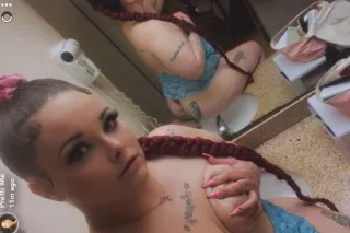 Phat ass witha beautiful face.. hot and tight italian pxxxx.. - Image 7